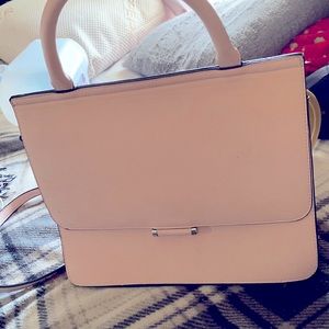 Light petal pink purse💗